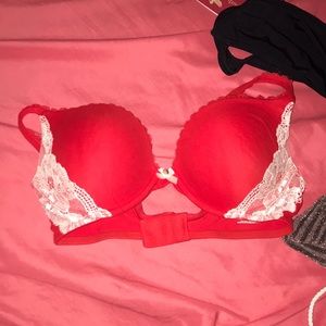 36C Red Pigeonnant VS Push-Up Bra